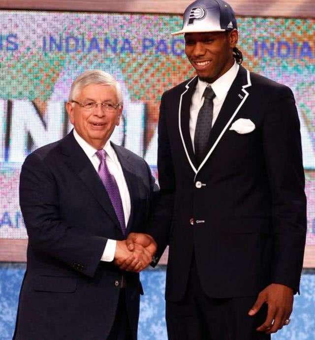 药厂近20场欧战小组赛／联赛阶段仅3败，若赢曼城将获欧冠50胜（药厂近20场欧战小组赛仅负3场，若击败曼城将收获欧冠第50胜）