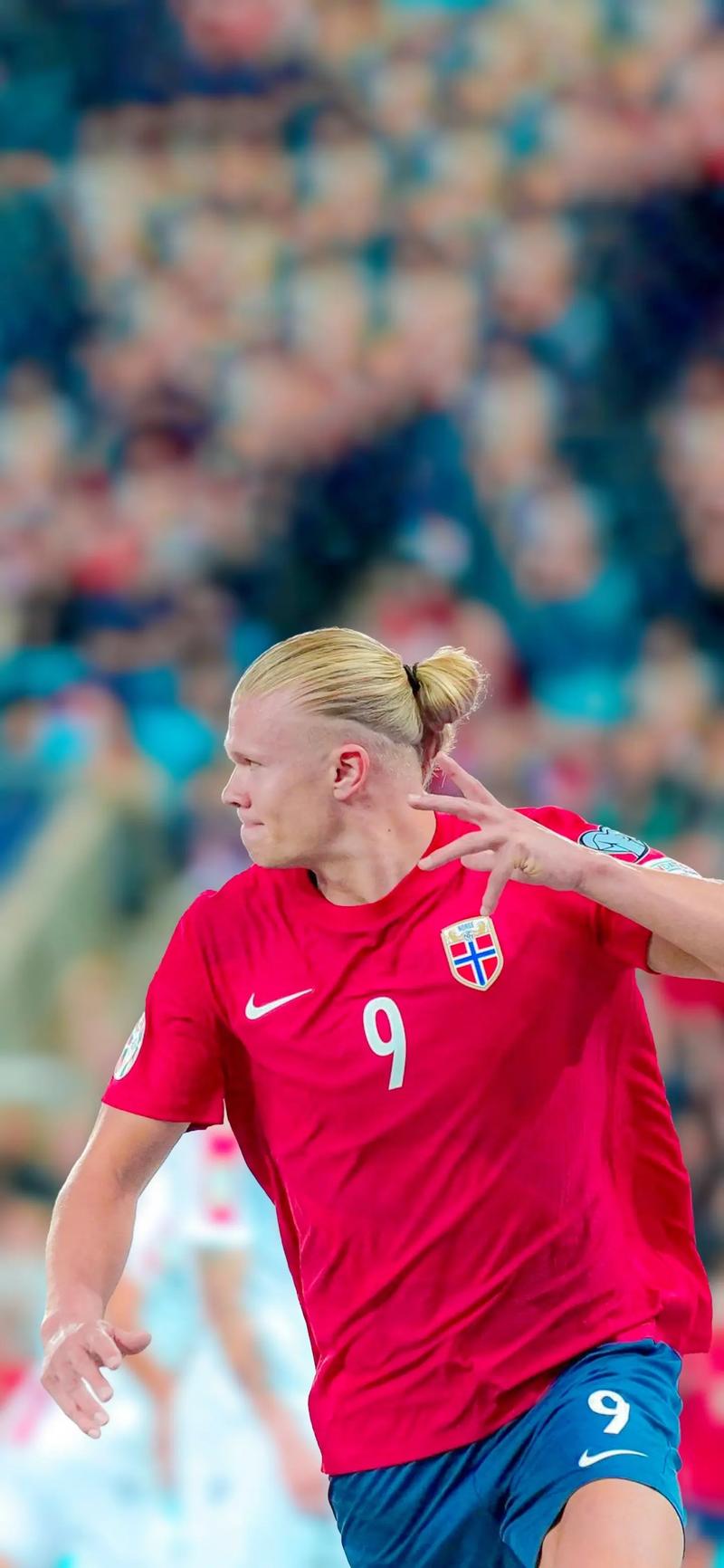 篮球盛宴已就位！主场门票火热在售（篮球狂欢即将开场，主场门票火爆开售）