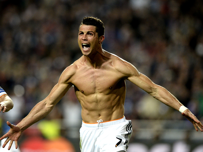 意天空：为预防迈尼昂离队，米兰关注科林蒂安门将乌戈-索萨（意媒：防迈尼昂离队，米兰考察科林蒂安门将乌戈-索萨）