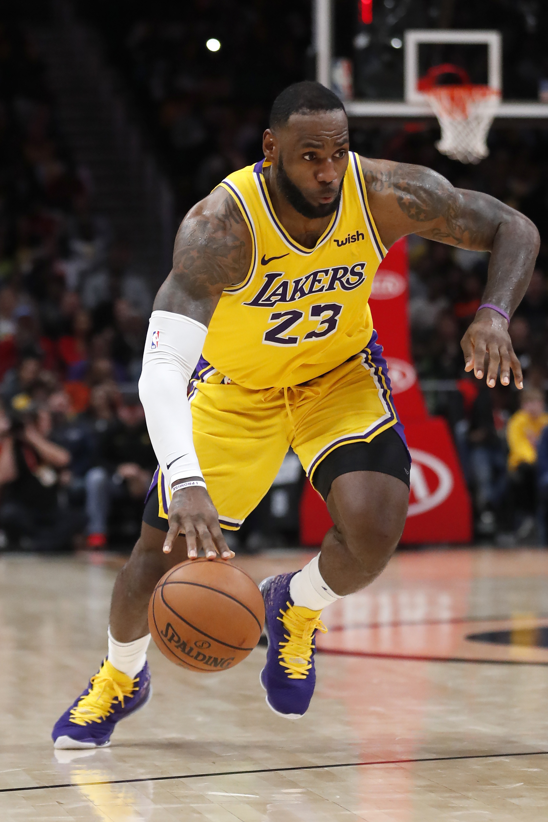 王晓龙：在西班牙踢球竞争很大，缺乏学习和社交能力会很困难（王晓龙：西班牙足坛竞争激烈，缺乏学习与社交能力将举步维艰）