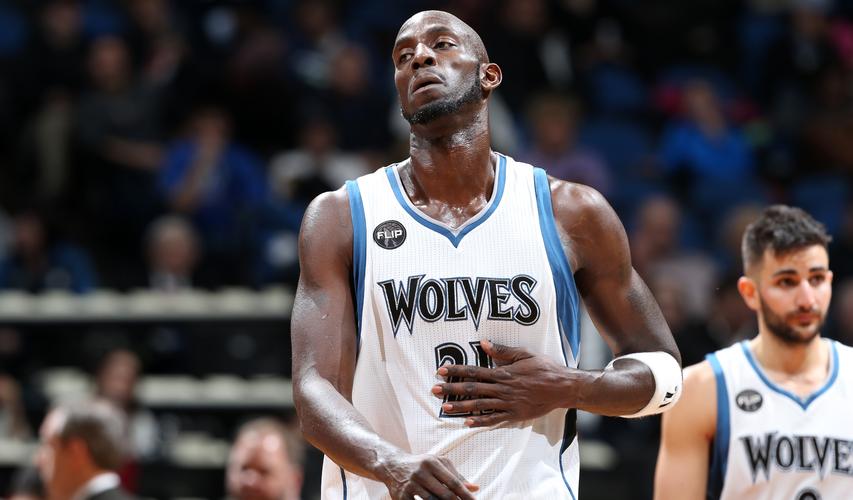 7胜破咒！肘伤缠身的郑钦文为何能硬刚TOP10？（肘伤未愈，郑钦文何以斩获七胜打破TOP10魔咒？）