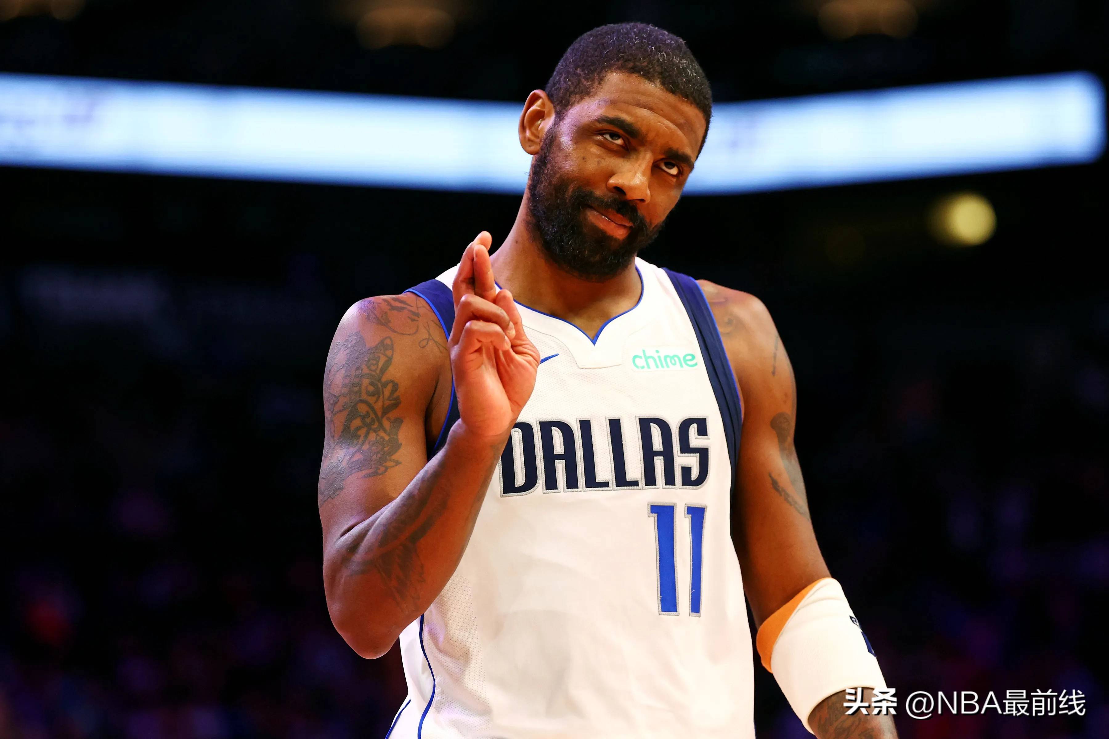 八年没在费城赢过了！湖人客场对阵76人已经遭遇了七连败（湖人近八年客战费城未尝胜绩，对76人惨遭七连败）