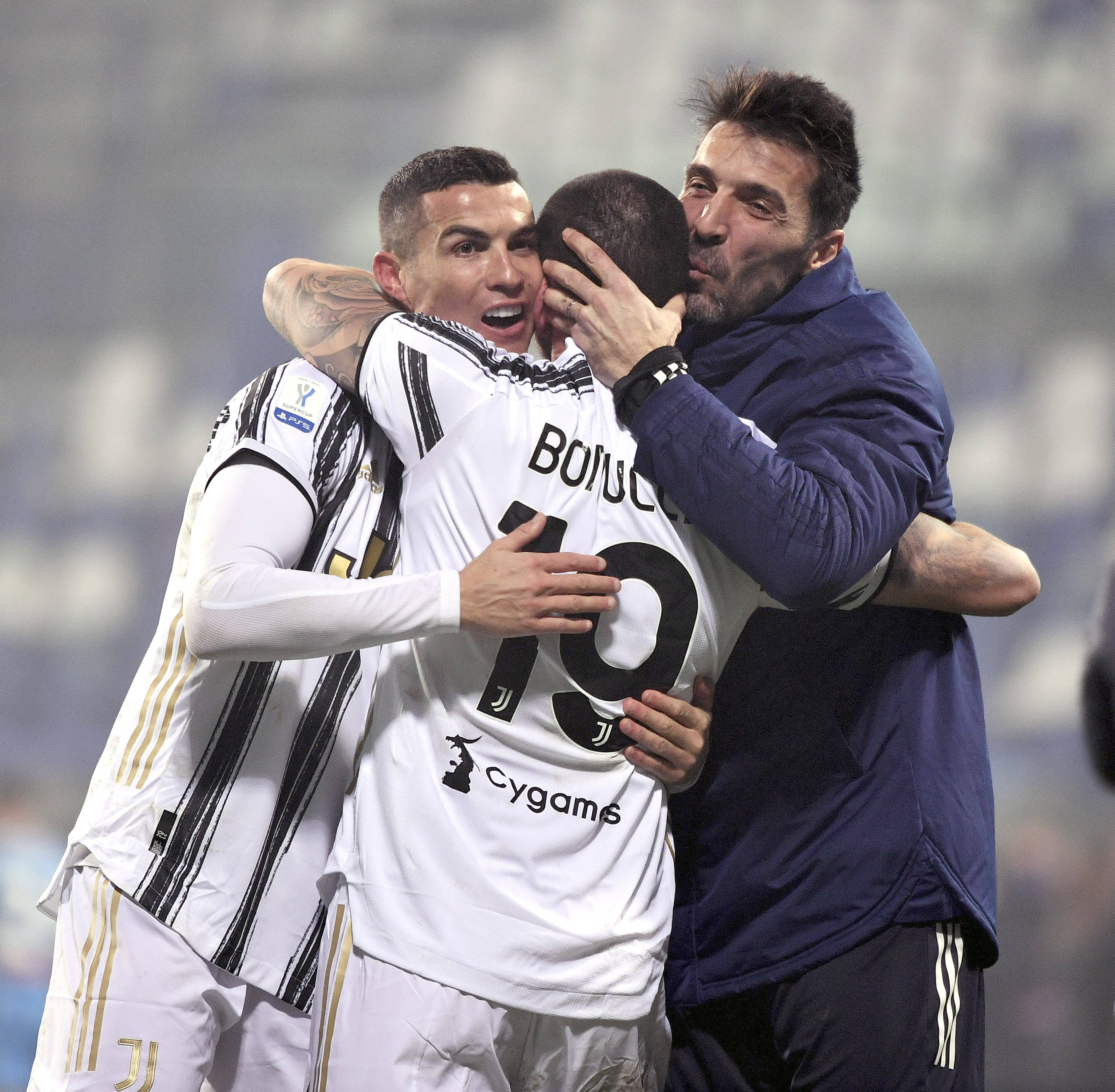 中超转会市场：广州队签下新前锋,（中超转会动态：广州队完成锋线引援）