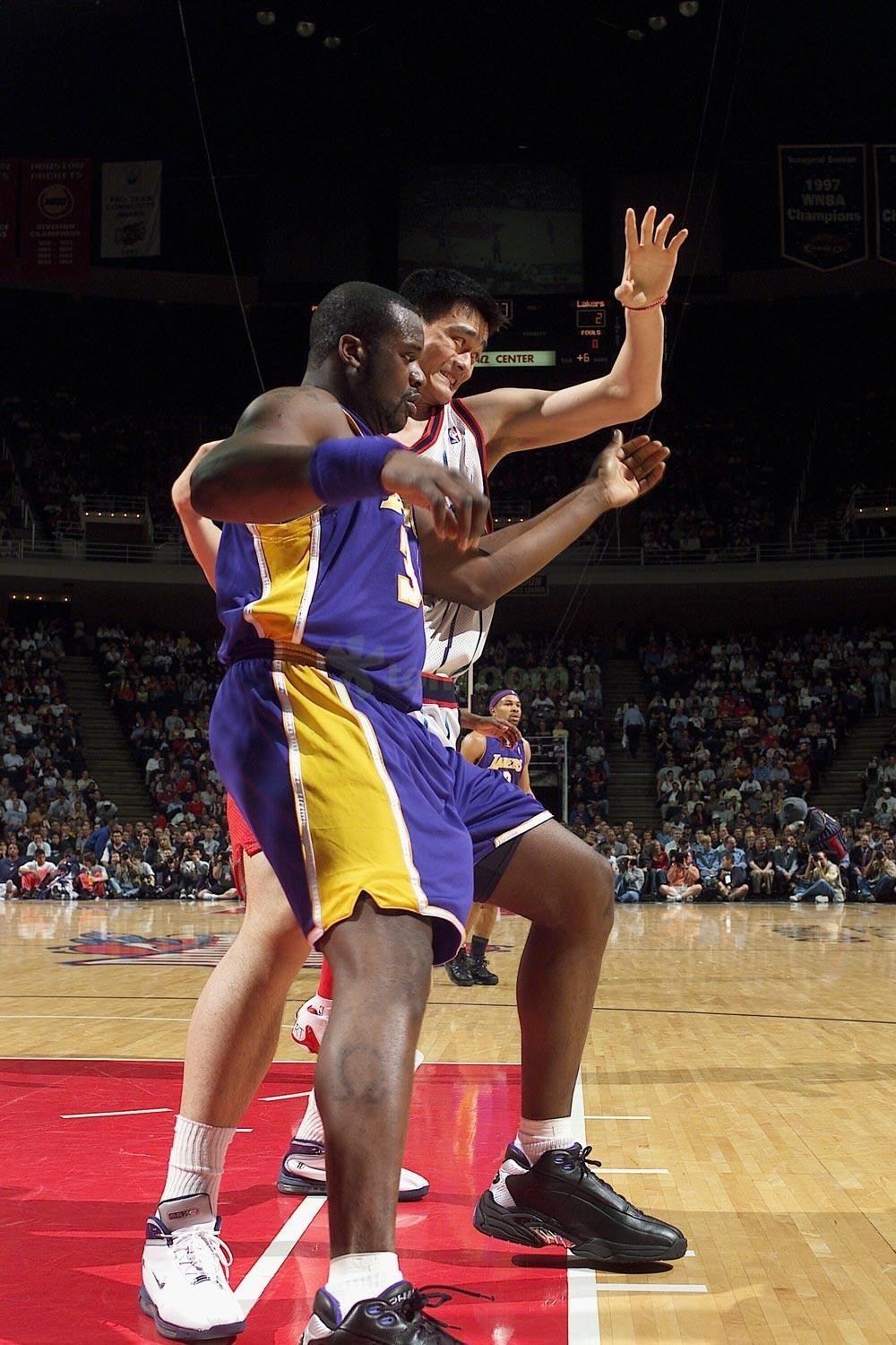 国乒新增一位世界冠军！林诗栋全勤 王楚钦三线作战（国乒再添世界冠军！林诗栋全勤出战，王楚钦三线并进）