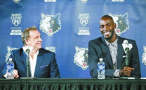 卡卢卢：对球队充满信心，在新主帅的率领下我们在不断进步（卡卢卢：对球队信心十足，新帅带队我们持续进步）