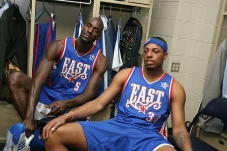 巴克利：浓眉的情况太糟糕了，独行侠是时候围绕弗拉格重建了（巴克利：浓眉状态不妙，独行侠是时候以弗拉格为核心重建）