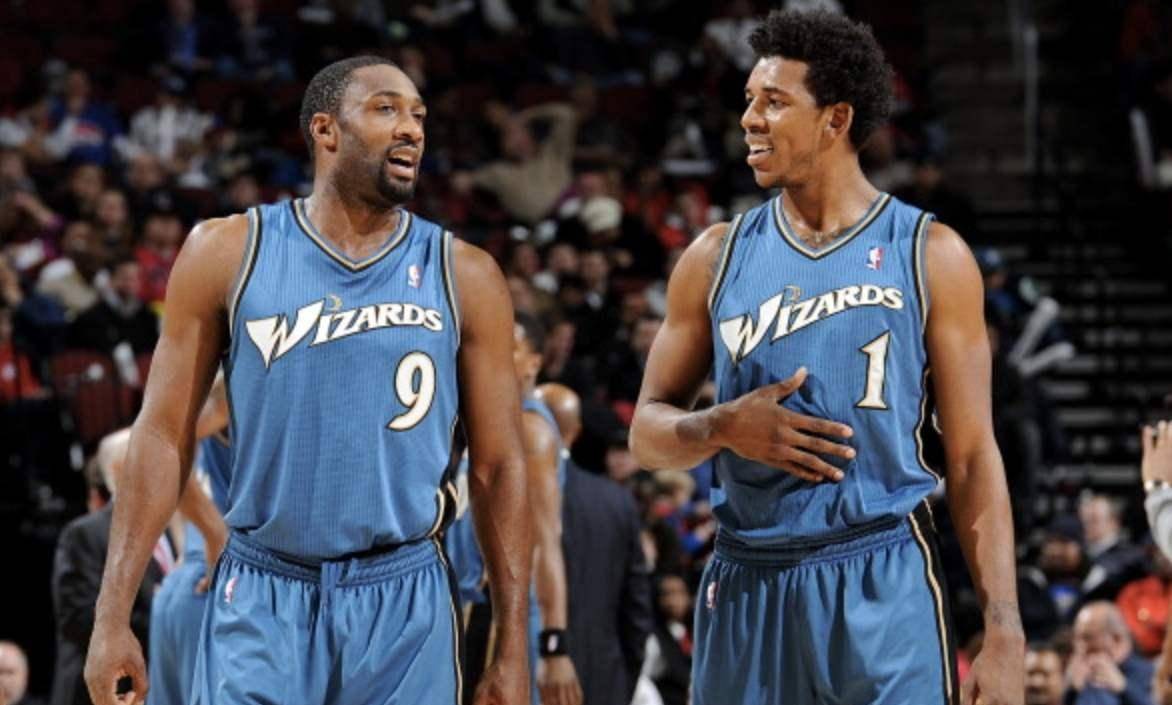 内马尔：我的心永远属于桑托斯；之后将进行膝盖半月板手术（内马尔表态心属桑托斯，随后将接受膝盖半月板手术）