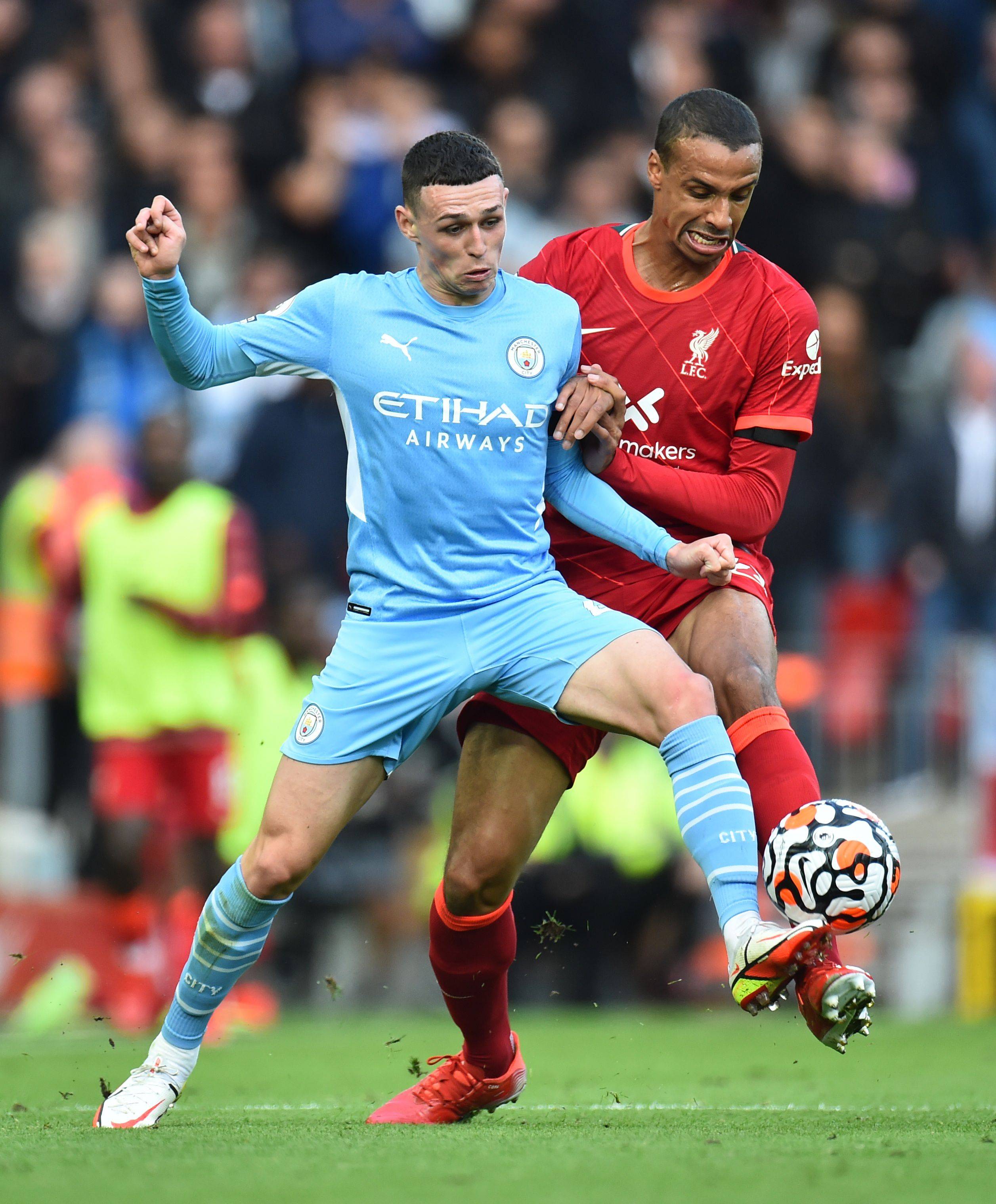 AC米兰在意大利杯负于拉齐奥，终结13场不败，放弃杯赛以专注意甲，凸显战略调整。（AC米兰意杯不敌拉齐奥，13场不败告终，弃杯专攻意甲显战略转向）