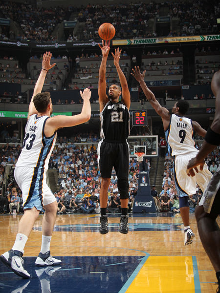 这是39岁？胡尔克远距离任意球直接爆射破门（39岁仍凶猛！胡尔克远距离任意球重炮破门）