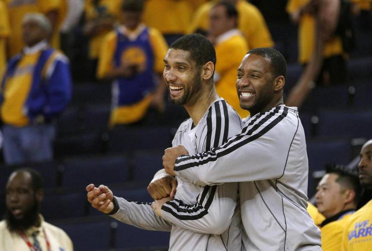 斯波：韦尔的进步源于日复一日的努力，胶着比赛让他增长经验（斯波：韦尔靠日积月累稳步提升，拉锯战为他增添实战经验）