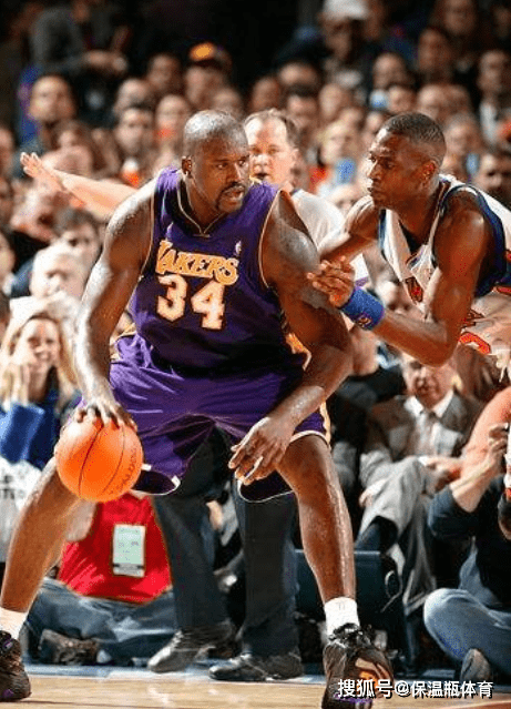 阿邦拉霍：图赫尔应该和贝林厄姆谈谈，被换下时别再摊手了（阿邦拉霍建议图赫尔与贝林厄姆沟通：被换下时别再摊手）