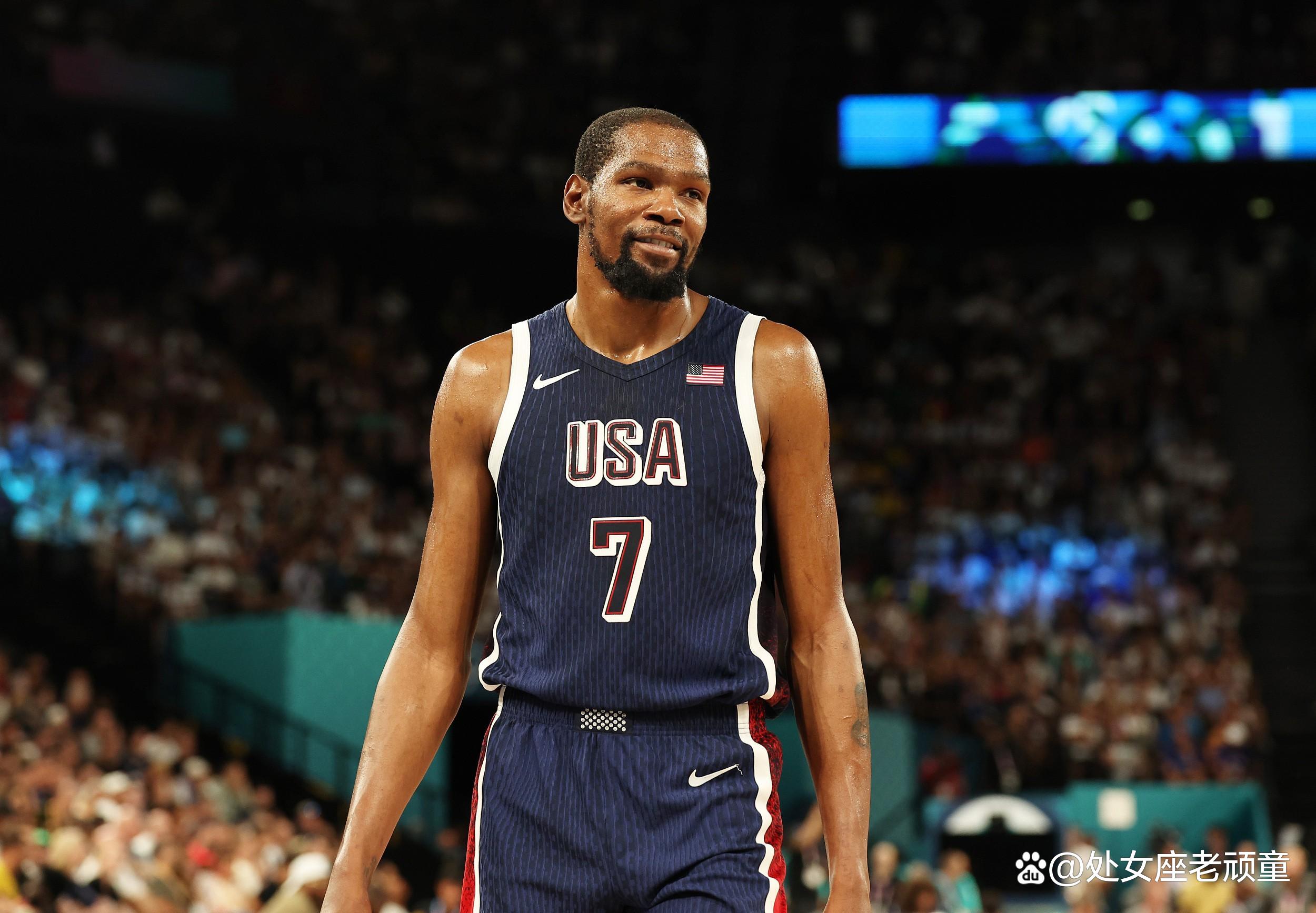 泰勒·鲁克斯成为NBA杯半决赛的一道亮丽风景线（泰勒·鲁克斯在NBA杯半决赛大放异彩）