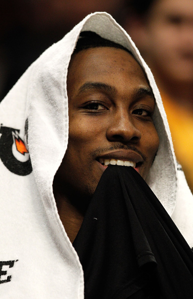 官方：阿拉维斯球迷可前往诺坎普现场观看客战巴萨的比赛（官方：阿拉维斯球迷获准赴诺坎普现场观战客场对阵巴萨）