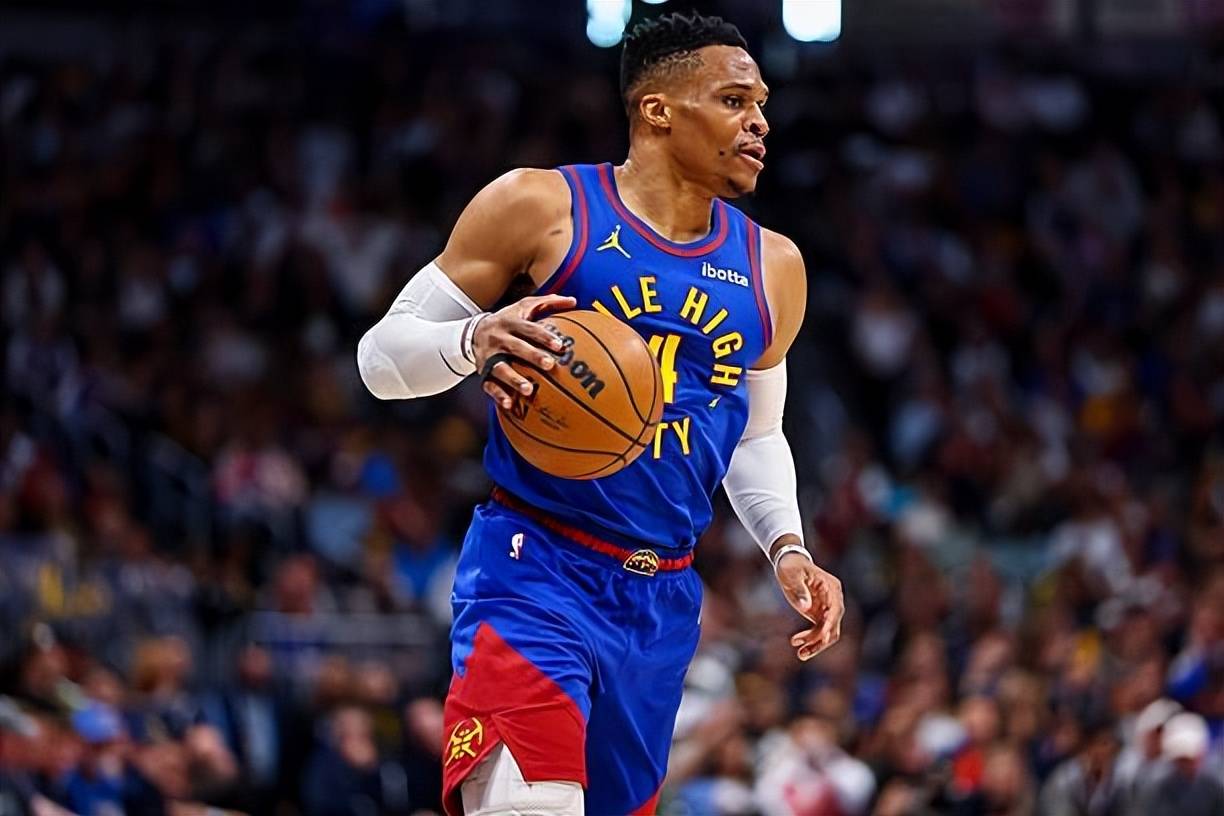 NBA战报：康宁汉姆22分10板10助，活塞112-86大胜黄蜂（NBA快讯：康宁汉姆三双领衔，活塞112-86轻松击败黄蜂）