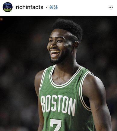 克罗斯晒2026年世界杯德国战袍：这件球衣确实很有吸引力（克罗斯展示2026世界杯德国队新球衣：确实颇具吸引力）